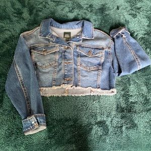 Cropped XS denim jacket